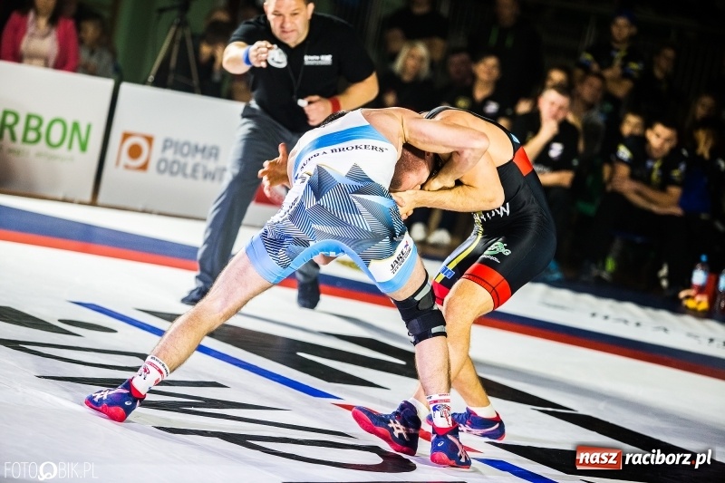 Zdjęcie w galerii na portalu naszraciborz.pl: MKZ Unia Racibórz pokonała Budowlanych Łódź. Świetny rzut Mateusza Zybały wiadomości z regionu