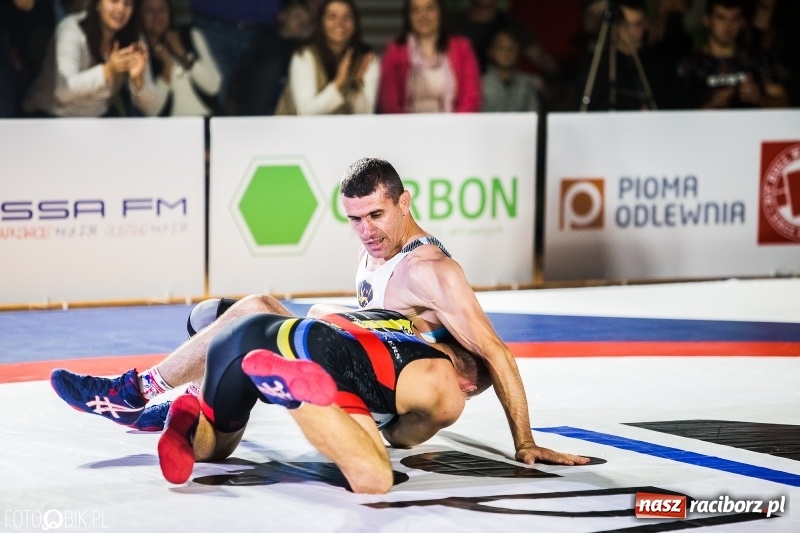 Zdjęcie w galerii na portalu naszraciborz.pl: MKZ Unia Racibórz pokonała Budowlanych Łódź. Świetny rzut Mateusza Zybały wiadomości z regionu