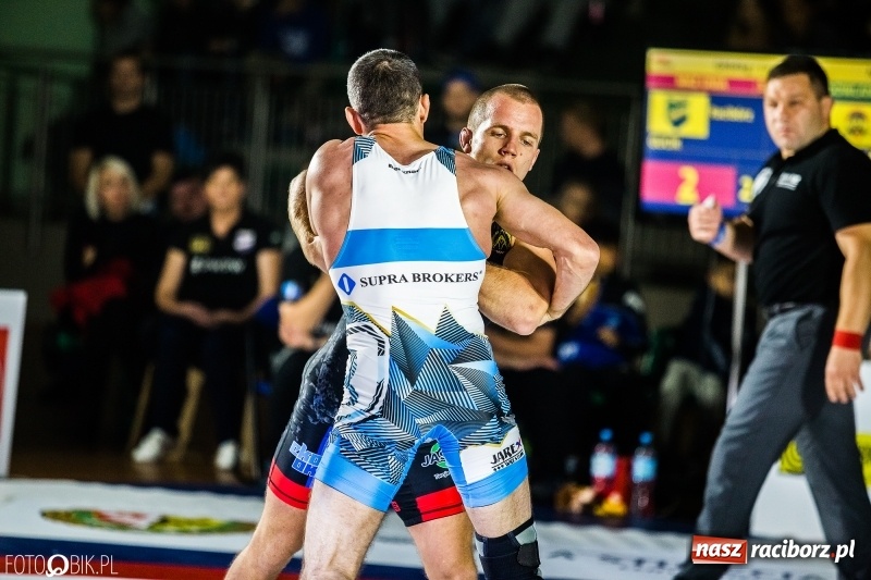 Zdjęcie w galerii na portalu naszraciborz.pl: MKZ Unia Racibórz pokonała Budowlanych Łódź. Świetny rzut Mateusza Zybały wiadomości z regionu