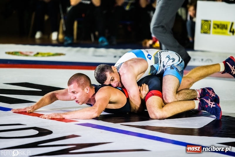 Zdjęcie w galerii na portalu naszraciborz.pl: MKZ Unia Racibórz pokonała Budowlanych Łódź. Świetny rzut Mateusza Zybały wiadomości z regionu