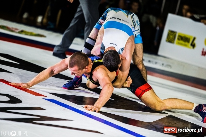 Zdjęcie w galerii na portalu naszraciborz.pl: MKZ Unia Racibórz pokonała Budowlanych Łódź. Świetny rzut Mateusza Zybały wiadomości z regionu