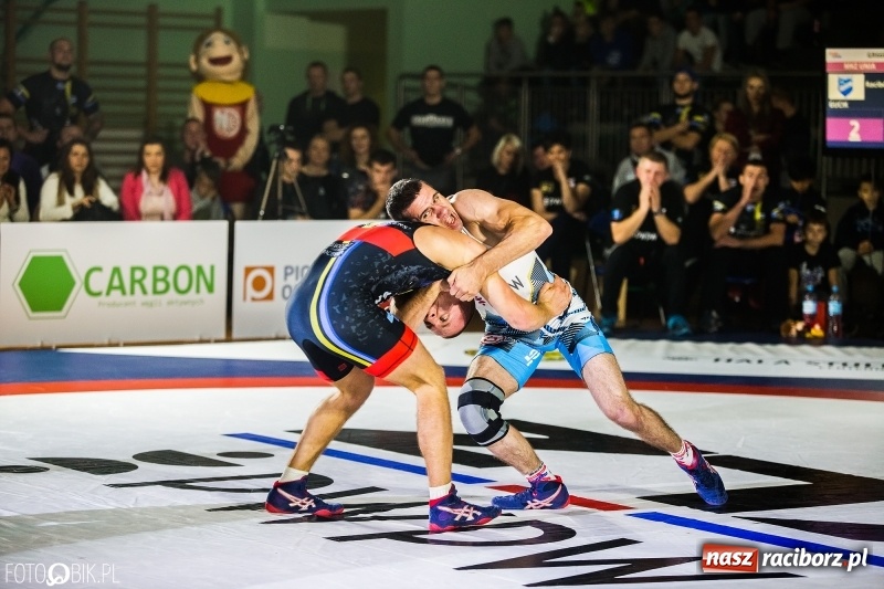 Zdjęcie w galerii na portalu naszraciborz.pl: MKZ Unia Racibórz pokonała Budowlanych Łódź. Świetny rzut Mateusza Zybały wiadomości z regionu