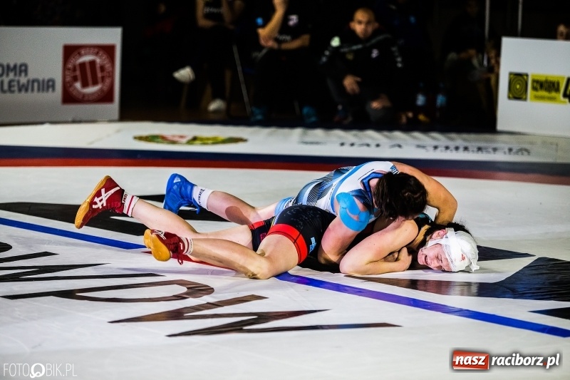 Zdjęcie w galerii na portalu naszraciborz.pl: MKZ Unia Racibórz pokonała Budowlanych Łódź. Świetny rzut Mateusza Zybały wiadomości z regionu