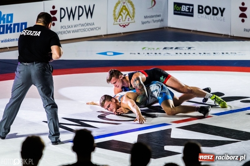 Zdjęcie w galerii na portalu naszraciborz.pl: MKZ Unia Racibórz pokonała Budowlanych Łódź. Świetny rzut Mateusza Zybały wiadomości z regionu