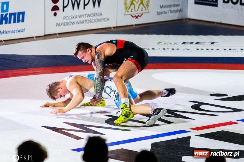 Zdjęcie w galerii na portalu naszraciborz.pl: MKZ Unia Racibórz pokonała Budowlanych Łódź. Świetny rzut Mateusza Zybały wiadomości z regionu