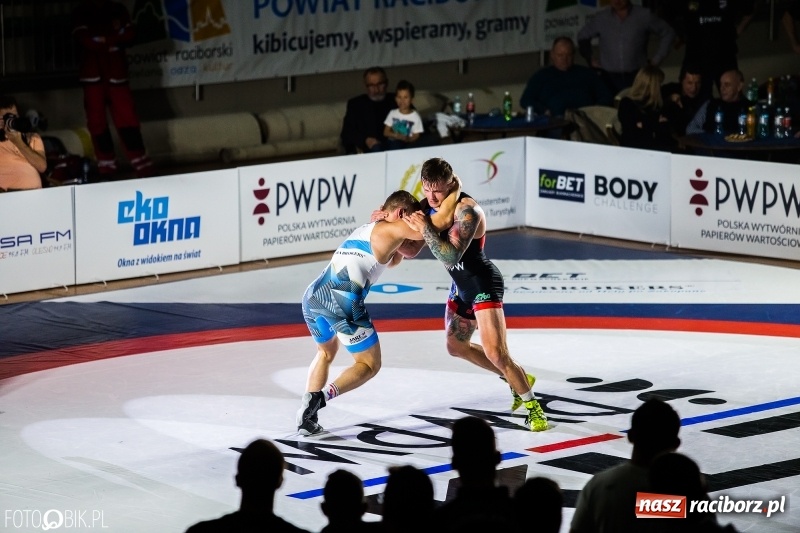 Zdjęcie w galerii na portalu naszraciborz.pl: MKZ Unia Racibórz pokonała Budowlanych Łódź. Świetny rzut Mateusza Zybały wiadomości z regionu