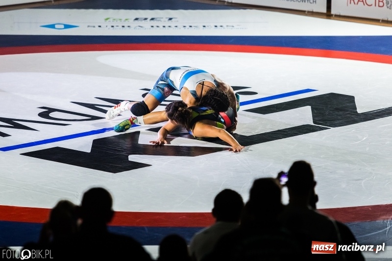 Zdjęcie w galerii na portalu naszraciborz.pl: MKZ Unia Racibórz pokonała Budowlanych Łódź. Świetny rzut Mateusza Zybały wiadomości z regionu