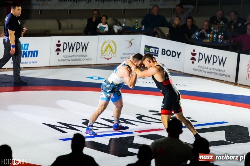 Zdjęcie w galerii na portalu naszraciborz.pl: MKZ Unia Racibórz pokonała Budowlanych Łódź. Świetny rzut Mateusza Zybały wiadomości z regionu