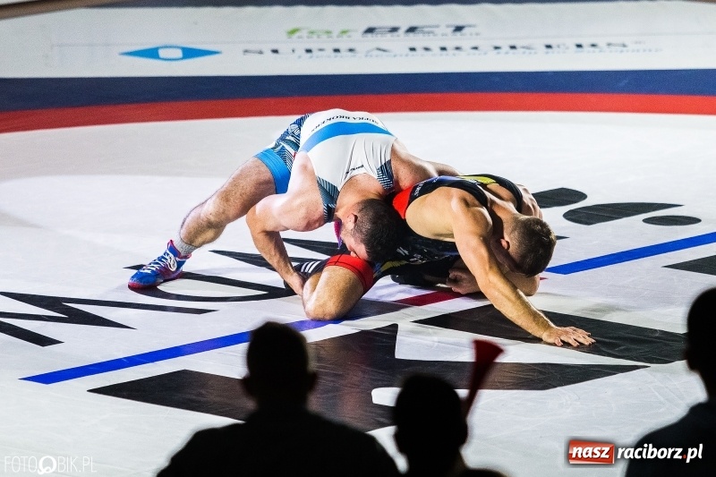 Zdjęcie w galerii na portalu naszraciborz.pl: MKZ Unia Racibórz pokonała Budowlanych Łódź. Świetny rzut Mateusza Zybały wiadomości z regionu