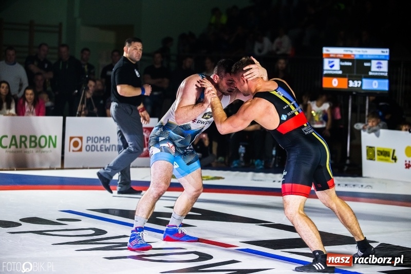 Zdjęcie w galerii na portalu naszraciborz.pl: MKZ Unia Racibórz pokonała Budowlanych Łódź. Świetny rzut Mateusza Zybały wiadomości z regionu