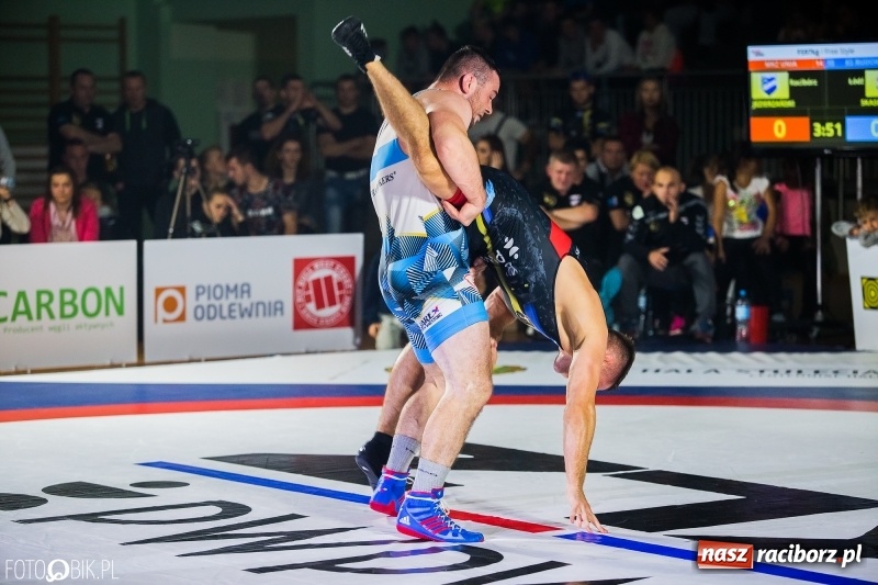 Zdjęcie w galerii na portalu naszraciborz.pl: MKZ Unia Racibórz pokonała Budowlanych Łódź. Świetny rzut Mateusza Zybały wiadomości z regionu