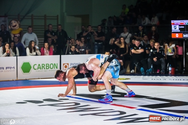 Zdjęcie w galerii na portalu naszraciborz.pl: MKZ Unia Racibórz pokonała Budowlanych Łódź. Świetny rzut Mateusza Zybały wiadomości z regionu