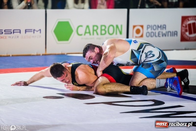 Zdjęcie w galerii na portalu naszraciborz.pl: MKZ Unia Racibórz pokonała Budowlanych Łódź. Świetny rzut Mateusza Zybały wiadomości z regionu