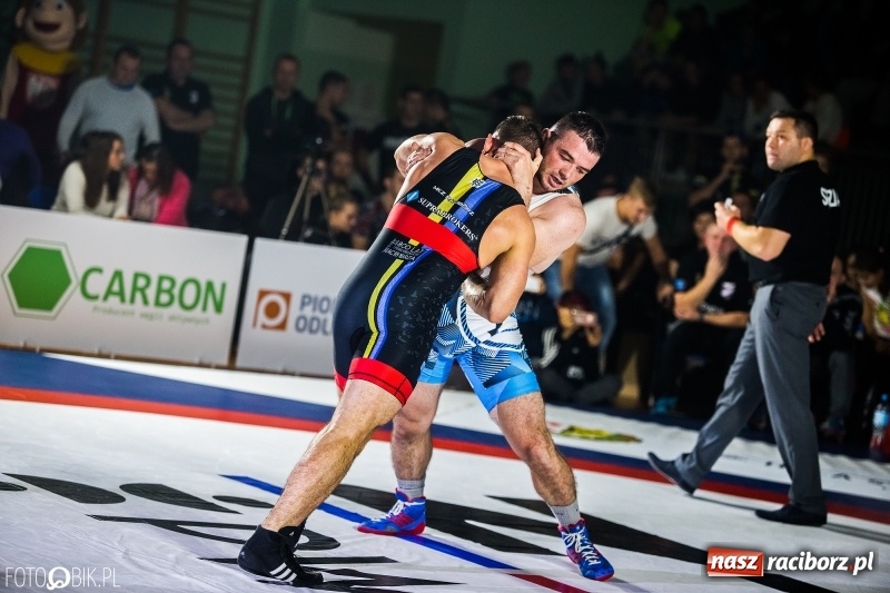 Zdjęcie w galerii na portalu naszraciborz.pl: MKZ Unia Racibórz pokonała Budowlanych Łódź. Świetny rzut Mateusza Zybały wiadomości z regionu