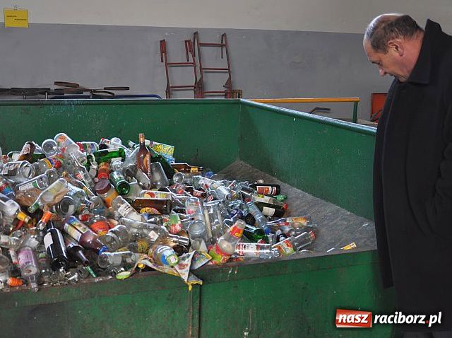 Zdjęcie w galerii na portalu naszraciborz.pl: Przywykli do sortowania śmieci wiadomości z regionu