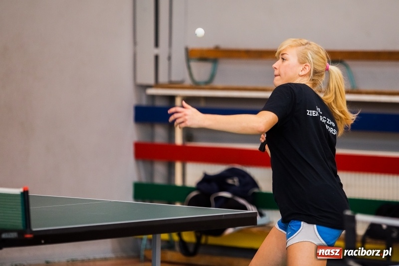 Zdjęcie w galerii na portalu naszraciborz.pl: Finały rejonowe w tenisie stołowym w MOS-ie wiadomości z regionu