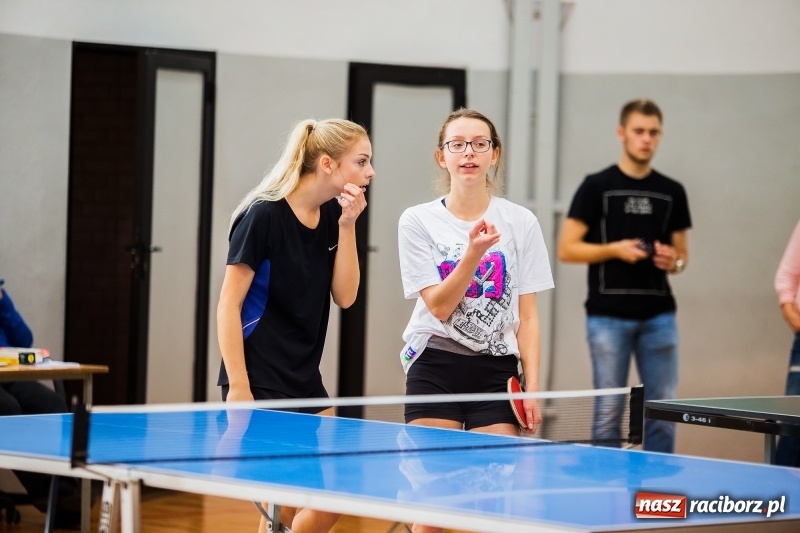 Zdjęcie w galerii na portalu naszraciborz.pl: Finały rejonowe w tenisie stołowym w MOS-ie wiadomości z regionu