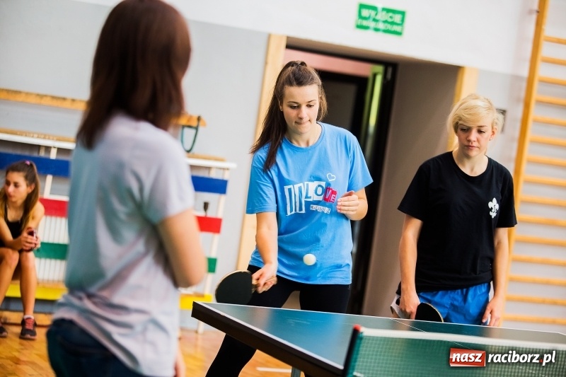 Zdjęcie w galerii na portalu naszraciborz.pl: Finały rejonowe w tenisie stołowym w MOS-ie wiadomości z regionu