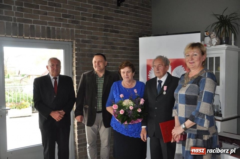 Zdjęcie w galerii na portalu naszraciborz.pl: Złote małżeńskie gody w Kuźni Raciborskiej  wiadomości z regionu
