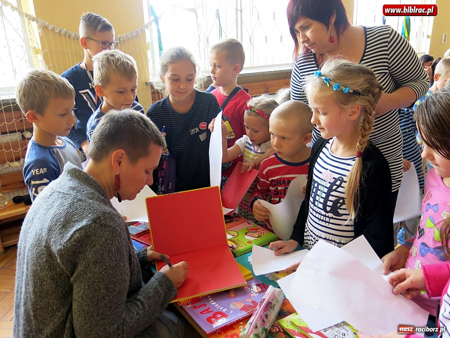 Zdjęcie w galerii na portalu naszraciborz.pl: Zofia Stanecka - autorka kultowej Basi odwiedziła Racibórz wiadomości z regionu