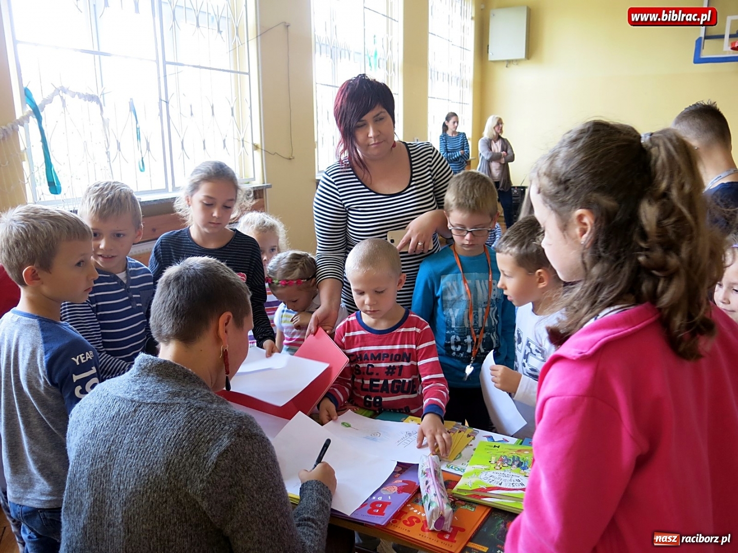 Zdjęcie w galerii na portalu naszraciborz.pl: Zofia Stanecka - autorka kultowej Basi odwiedziła Racibórz wiadomości z regionu