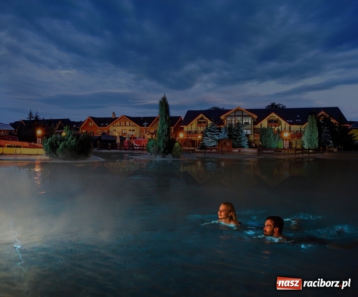 Zdjęcie w galerii na portalu naszraciborz.pl: Gorące źródła i piękny zamek, czyli czas na jesienny relaks wiadomości z regionu