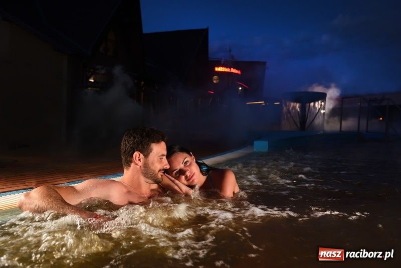 Zdjęcie w galerii na portalu naszraciborz.pl: Gorące źródła i piękny zamek, czyli czas na jesienny relaks wiadomości z regionu