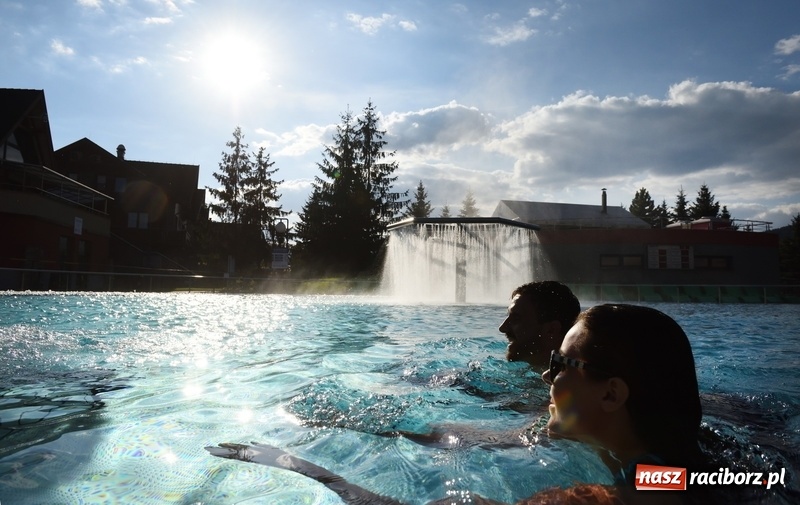 Zdjęcie w galerii na portalu naszraciborz.pl: Gorące źródła i piękny zamek, czyli czas na jesienny relaks wiadomości z regionu