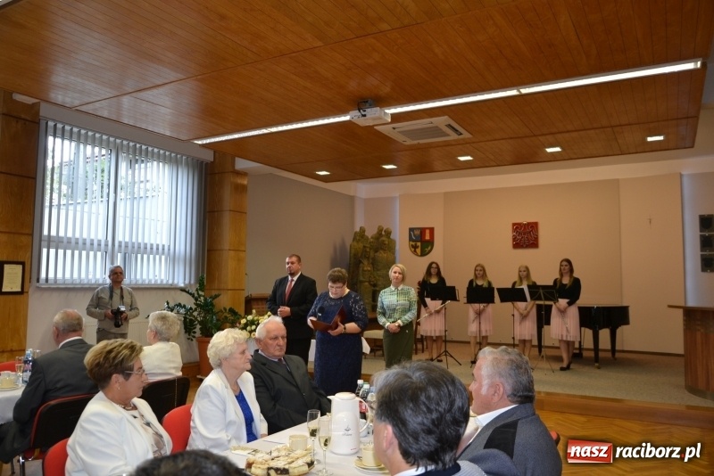 Zdjęcie w galerii na portalu naszraciborz.pl: Złote małżeńskie gody w gminie Krzyżanowice  wiadomości z regionu