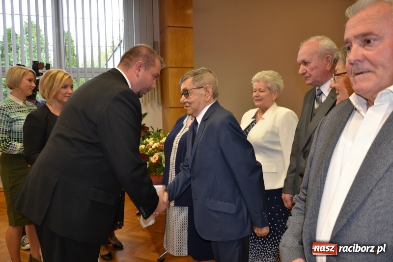 Zdjęcie w galerii na portalu naszraciborz.pl: Złote małżeńskie gody w gminie Krzyżanowice  wiadomości z regionu