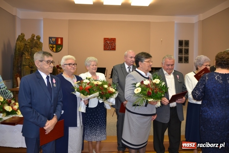 Zdjęcie w galerii na portalu naszraciborz.pl: Złote małżeńskie gody w gminie Krzyżanowice  wiadomości z regionu