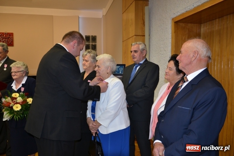 Zdjęcie w galerii na portalu naszraciborz.pl: Złote małżeńskie gody w gminie Krzyżanowice  wiadomości z regionu