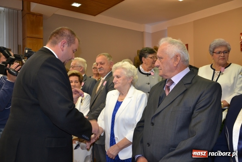 Zdjęcie w galerii na portalu naszraciborz.pl: Złote małżeńskie gody w gminie Krzyżanowice  wiadomości z regionu