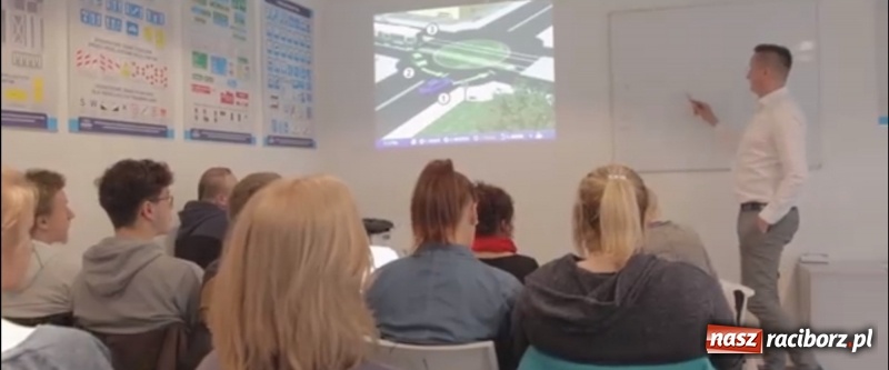 Zdjęcie w galerii na portalu naszraciborz.pl: Chcesz zrobić prawko przed zimą? W OSK Istelny to możliwe! 30 października o godzinie 15.30 nowy kurs! wiadomości z regionu