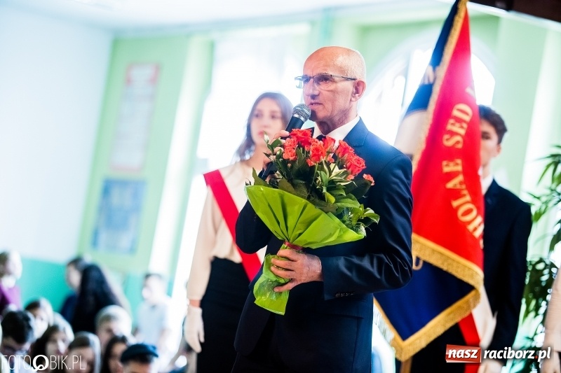 Zdjęcie w galerii na portalu naszraciborz.pl: Życzenia i podziękowania, czyli Dzień Edukacji Narodowej w ZSO nr 1 wiadomości z regionu