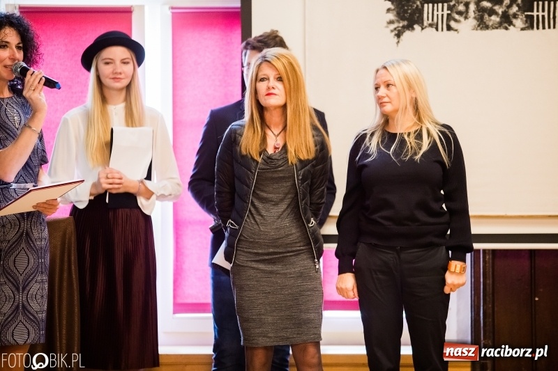 Zdjęcie w galerii na portalu naszraciborz.pl: Życzenia i podziękowania, czyli Dzień Edukacji Narodowej w ZSO nr 1 wiadomości z regionu