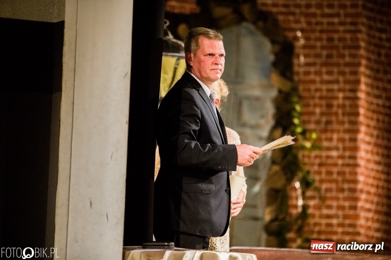 Zdjęcie w galerii na portalu naszraciborz.pl: Dzień Edukacji Narodowej. Uroczysta akademia CKZiU nr 1 w Strzesze wiadomości z regionu