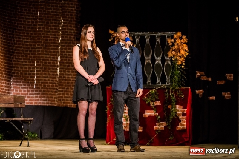 Zdjęcie w galerii na portalu naszraciborz.pl: Dzień Edukacji Narodowej. Uroczysta akademia CKZiU nr 1 w Strzesze wiadomości z regionu