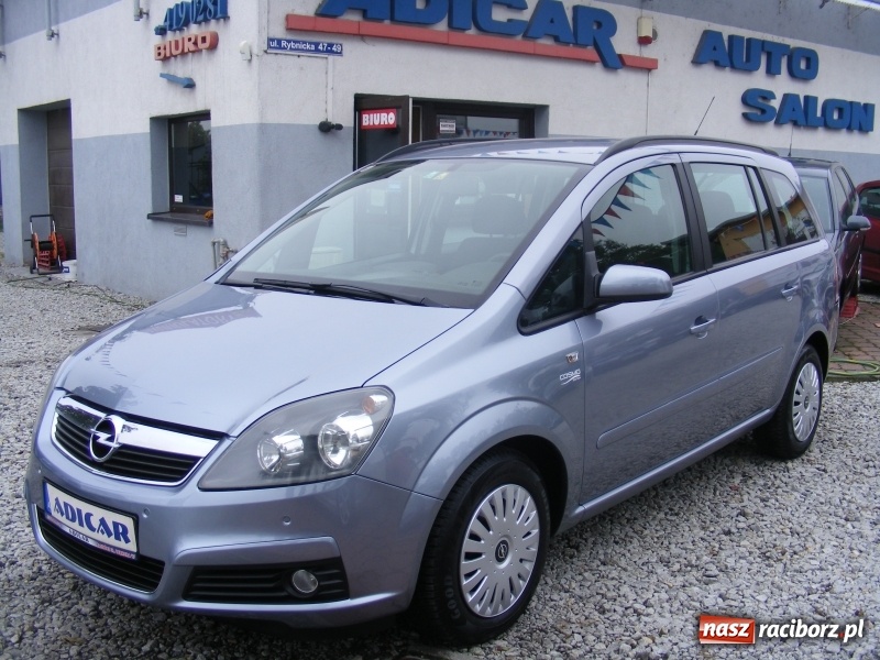 Zdjęcie w galerii na portalu naszraciborz.pl: Planujesz kupno samochodu? Przejrzyj propozycje salonu samochodowego Adicar wiadomości z regionu