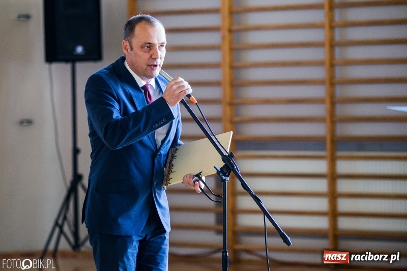 Zdjęcie w galerii na portalu naszraciborz.pl: Miejskie obchody Dnia Edukacji Narodowej wiadomości z regionu