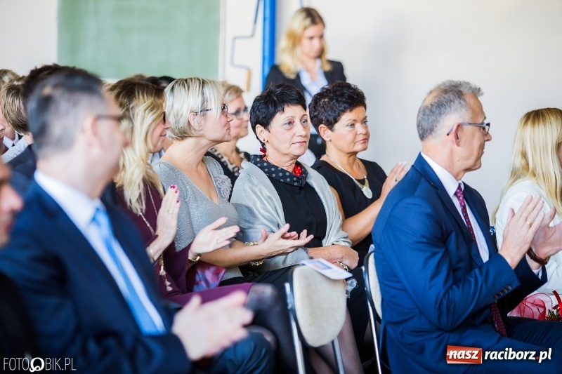 Zdjęcie w galerii na portalu naszraciborz.pl: Miejskie obchody Dnia Edukacji Narodowej wiadomości z regionu