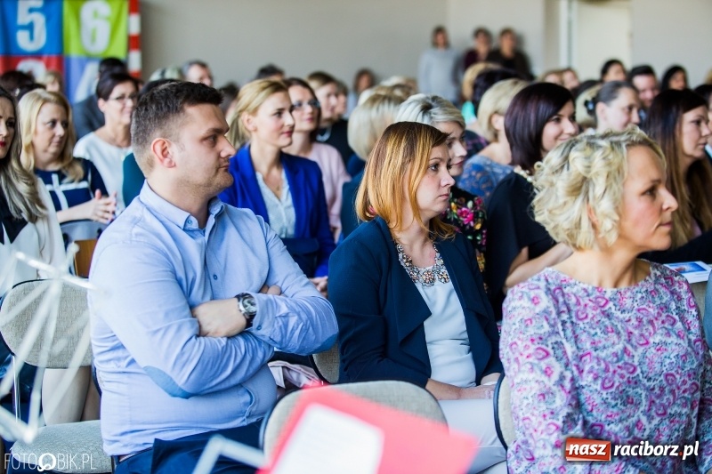 Zdjęcie w galerii na portalu naszraciborz.pl: Miejskie obchody Dnia Edukacji Narodowej wiadomości z regionu