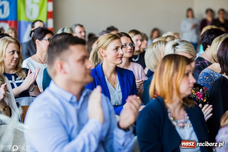 Zdjęcie w galerii na portalu naszraciborz.pl: Miejskie obchody Dnia Edukacji Narodowej wiadomości z regionu