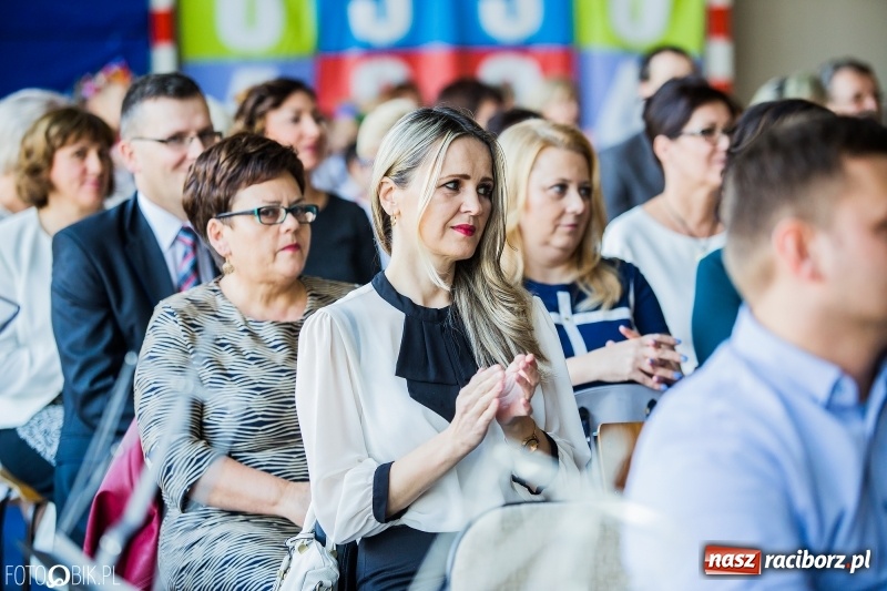 Zdjęcie w galerii na portalu naszraciborz.pl: Miejskie obchody Dnia Edukacji Narodowej wiadomości z regionu