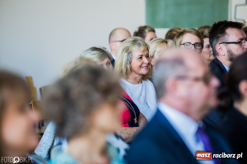 Zdjęcie w galerii na portalu naszraciborz.pl: Miejskie obchody Dnia Edukacji Narodowej wiadomości z regionu
