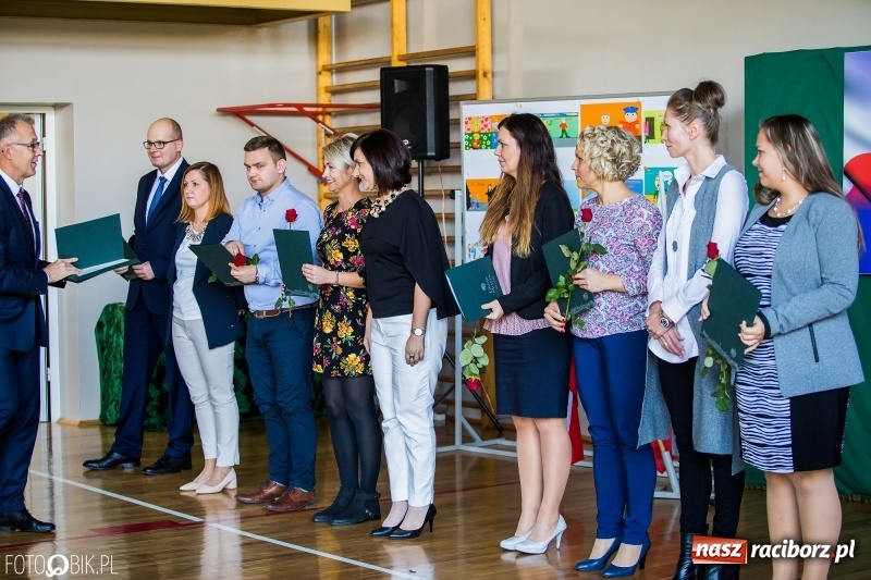 Zdjęcie w galerii na portalu naszraciborz.pl: Miejskie obchody Dnia Edukacji Narodowej wiadomości z regionu