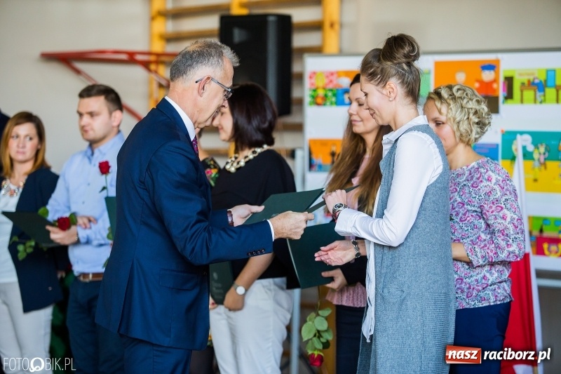 Zdjęcie w galerii na portalu naszraciborz.pl: Miejskie obchody Dnia Edukacji Narodowej wiadomości z regionu