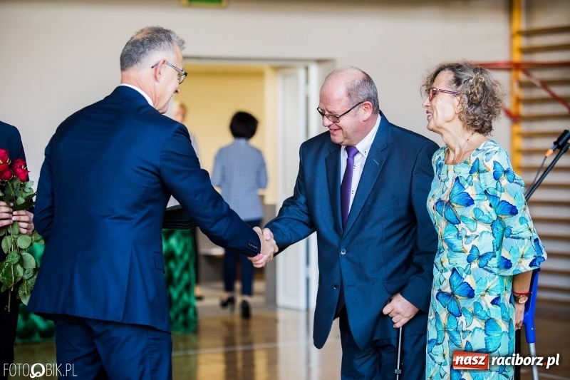 Zdjęcie w galerii na portalu naszraciborz.pl: Miejskie obchody Dnia Edukacji Narodowej wiadomości z regionu