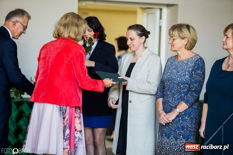 Zdjęcie w galerii na portalu naszraciborz.pl: Miejskie obchody Dnia Edukacji Narodowej wiadomości z regionu