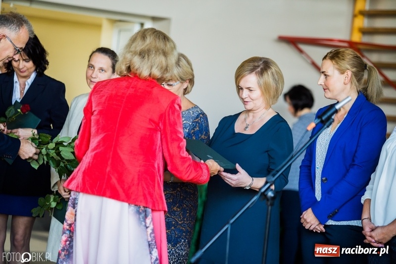 Zdjęcie w galerii na portalu naszraciborz.pl: Miejskie obchody Dnia Edukacji Narodowej wiadomości z regionu